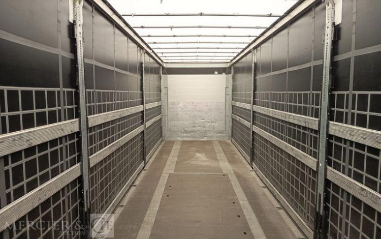 SCHMITZ SEMI REMORQUE SCB S3 BACHEE 3 ESSIEUX – PTAC 38 TONNES – 319249 KMS – ANNEE 2024  GY-641-BW