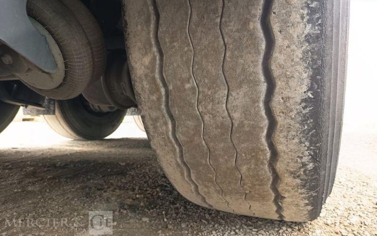 SCHMITZ SEMI REMORQUE SCB S3 BACHEE 3 ESSIEUX – PTAC 38 TONNES – 319249 KMS – ANNEE 2024  GY-641-BW