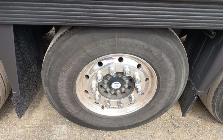 SCHMITZ SEMI REMORQUE SCB S3 BACHEE 3 ESSIEUX – PTAC 38 TONNES – 319249 KMS – ANNEE 2024  GY-641-BW