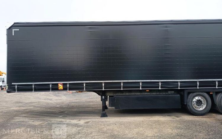 SCHMITZ CARGOBULL SEMI REMORQUE SCB S3 BACHEE 3 ESSIEUX – PTAC 38 TONNES – 258561 KMS – ANNEE 2024  GY-976-CR