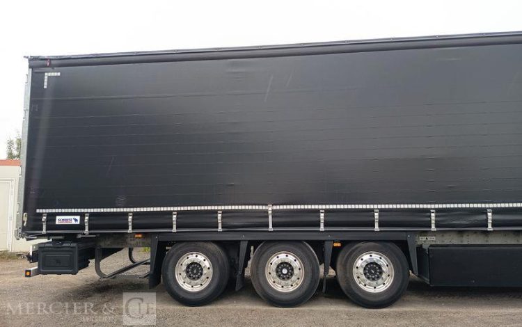 SCHMITZ CARGOBULL SEMI REMORQUE SCB S3 BACHEE 3 ESSIEUX – PTAC 38 TONNES – 258561 KMS – ANNEE 2024  GY-976-CR