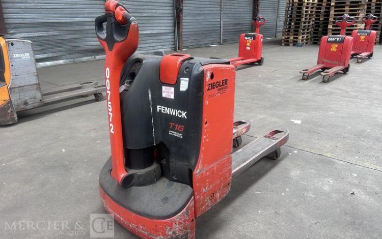 FENWICK TRANSPALETTE ELECTRIQUE T16 – CAP 1T6 – AN 2017 – 3167 HEURES ROUGE H07572