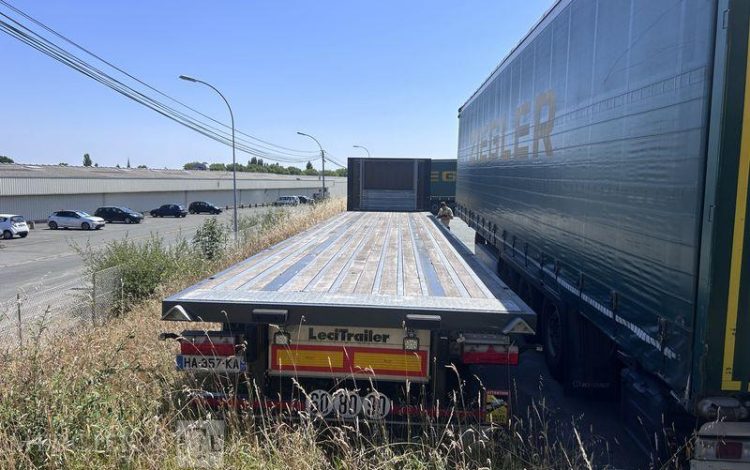 LECITRAILER SREM PLATEAU 38T 3 ESSIEUX GRIS HA-357-KA