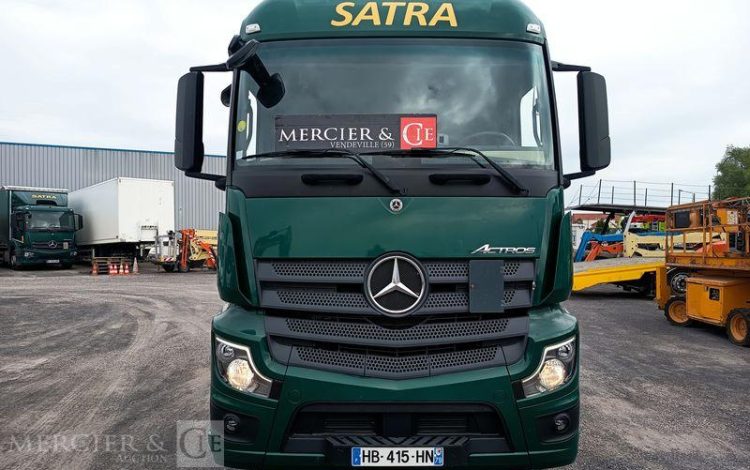 MERCEDES ACTROS  HB-415-HN