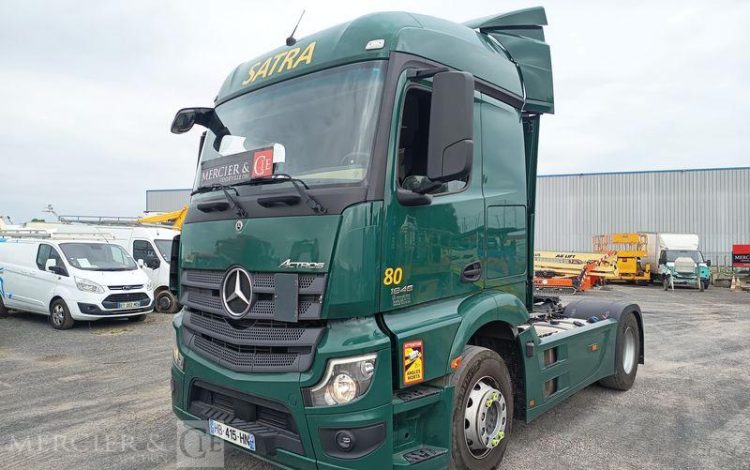 MERCEDES ACTROS  HB-415-HN