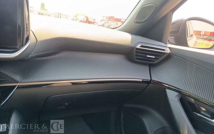 PEUGEOT 2008 ALLURE HYBRID 136CH GRIS HB-745-TP