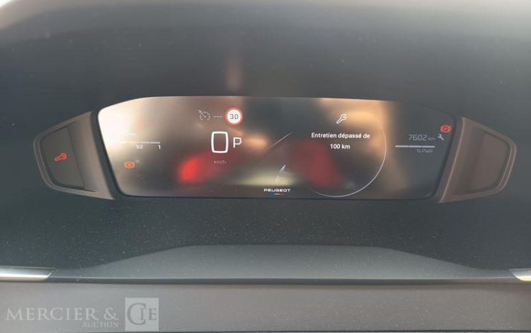 PEUGEOT 2008 ALLURE HYBRID 136CH GRIS HB-746-TP
