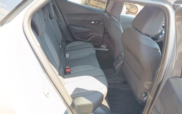 PEUGEOT 2008 ALLURE HYBRID 136CH GRIS HB-746-TP