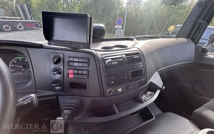 MERCEDES ATEGO 1324 CAISSE HAYON BVA VERT HB-894-VV