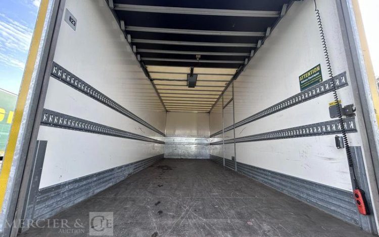 MERCEDES ATEGO 1324 CAISSE HAYON BVA VERT HB-894-VV