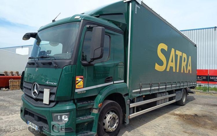 MERCEDES ACTROS VERT HC-454-RN