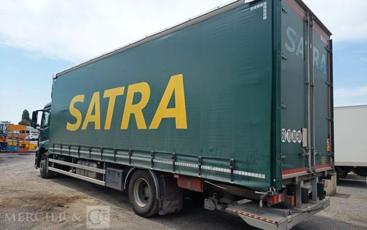 MERCEDES ACTROS VERT HC-454-RN
