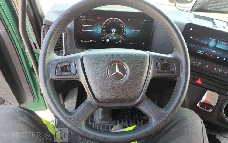 MERCEDES ACTROS VERT HC-454-RN