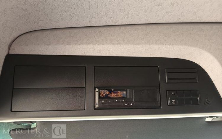 MERCEDES ACTROS VERT HC-454-RN