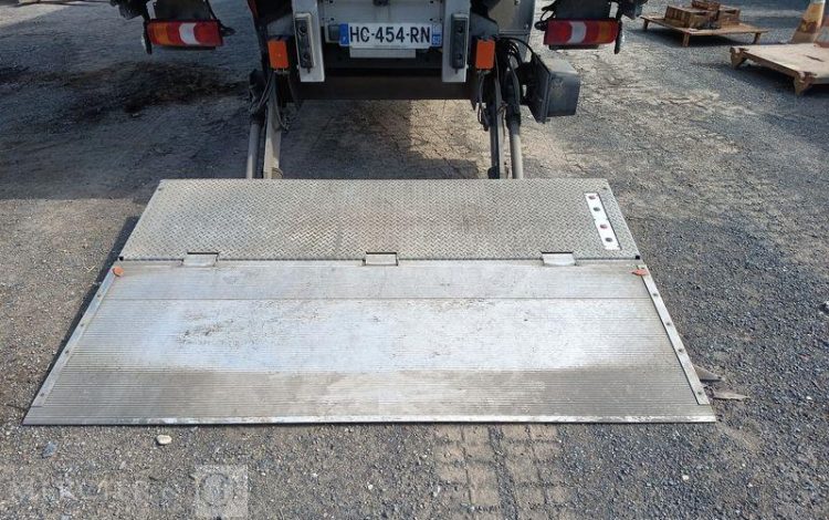 MERCEDES ACTROS VERT HC-454-RN