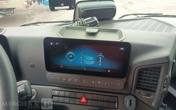MERCEDES ACTROS BACHE + HAYON RETRACTABLE DHOLLANDIA  HC-900-RM