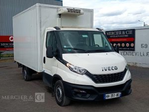 IVECO DAILY VI 35S14 2,3 D 16V HI-MATIC 136 CV AVEC CAISSE FRIGO – DIESEL – ANNEE 2021 BLANC HH-351-AE