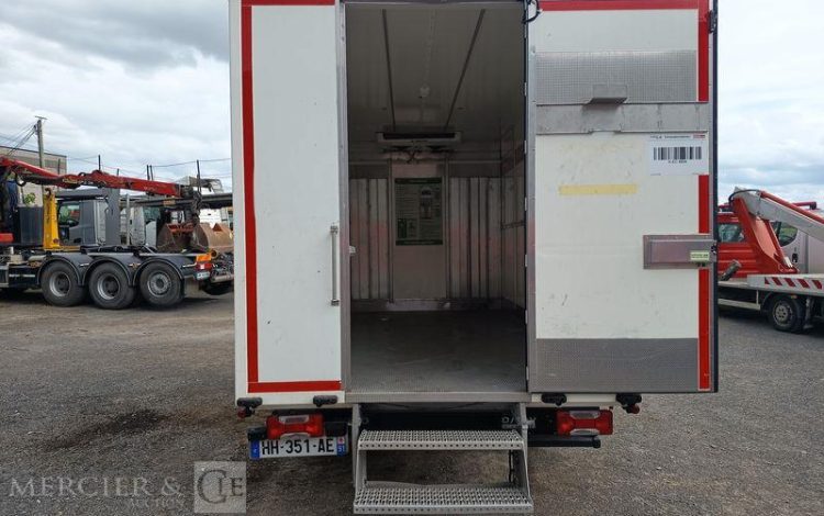 IVECO DAILY VI 35S14 2,3 D 16V HI-MATIC 136 CV AVEC CAISSE FRIGO – DIESEL – ANNEE 2021 BLANC HH-351-AE