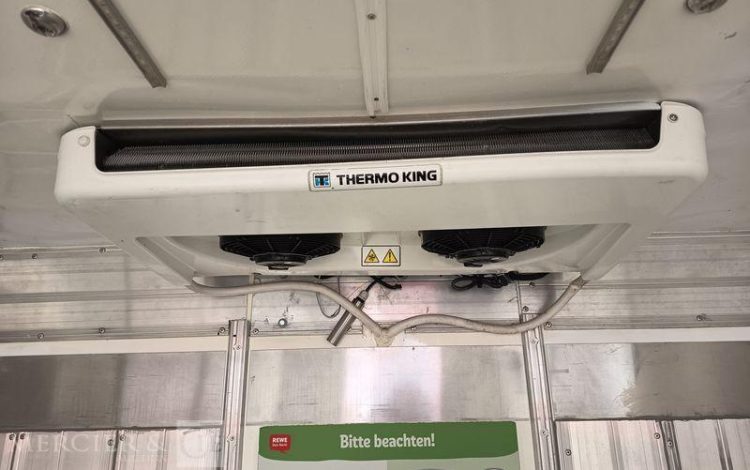 IVECO DAILY VI 35S14 2,3 D 16V HI-MATIC 136 CV AVEC CAISSE FRIGO – DIESEL – ANNEE 2021 BLANC HH-351-AE