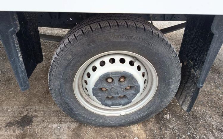 IVECO DAILY VI 35S14 2,3 D 16V HI-MATIC 136 CV AVEC CAISSE FRIGO – DIESEL – ANNEE 2021 BLANC HH-351-AE