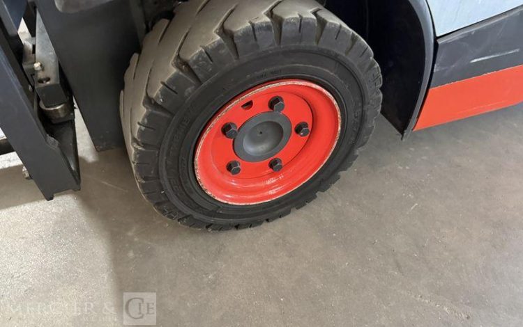 FENWICK CHARIOT ELEVATEUR H18T-01 – CAP 1T800 – ANNEE 2019 – 3728 HEURES ORA V03015