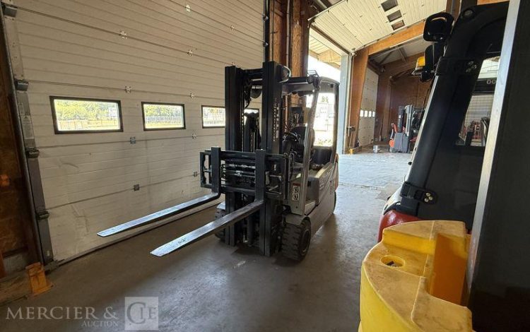 STILL CHARIOT ELEVATEUR RX20-20PL – CAPT 2T – ANNEE 2021 – 2290 HEURES JAUNE Y00371