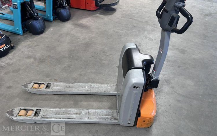 STILL TRANSPALETTE ELECTRIQUE ECH15 – CAP 1T5 – AN 2021 – 92 HEURES ORA Y03426