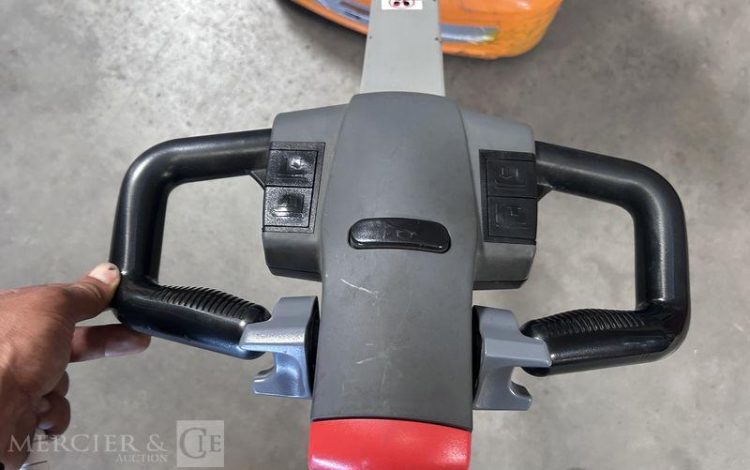 STILL TRANSPALETTE ELECTRIQUE ECH15 – CAP 1T5 – AN 2021 – 92 HEURES ORA Y03426
