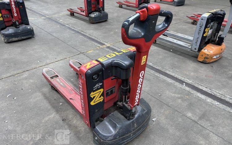 LINDE TRANSPALETTE ELECTRIQUE M15 –  – CAP 1T5 – AN 2021 – 577 HEURES ROUGE Y65582