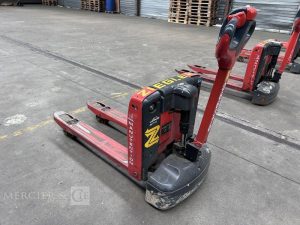 LINDE TRANSPALETTE ELECTRIQUE MT15  – CAP 1T5 – AN 2021 – 580 HEURES ROUGE Y66370