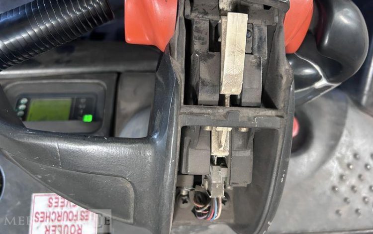 FENWICK TRANSPALETTE ELECTRIQUE T20 SP – CAP 2T – AN 2019 – 8571 HEURES ROUGE Z01028