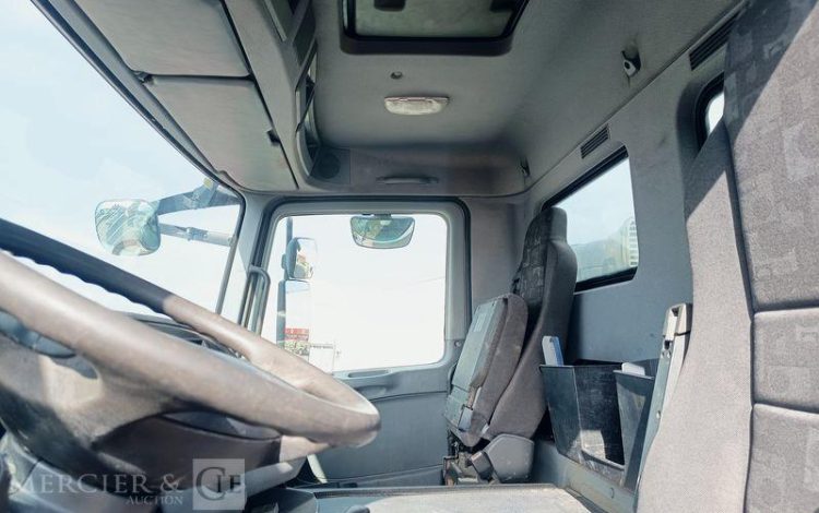 MERCEDES CAMION POMPE  CD-030-FE