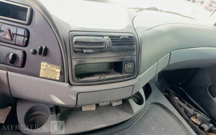 MERCEDES CAMION POMPE  CD-030-FE