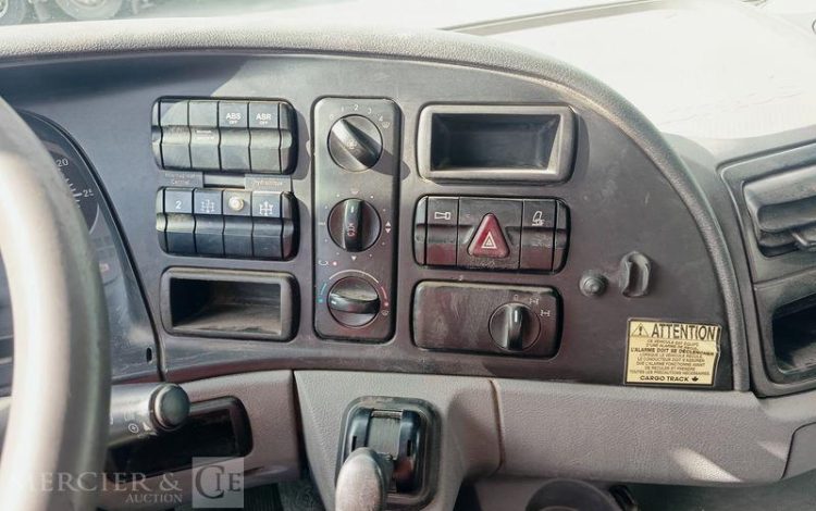 MERCEDES CAMION POMPE  CD-030-FE