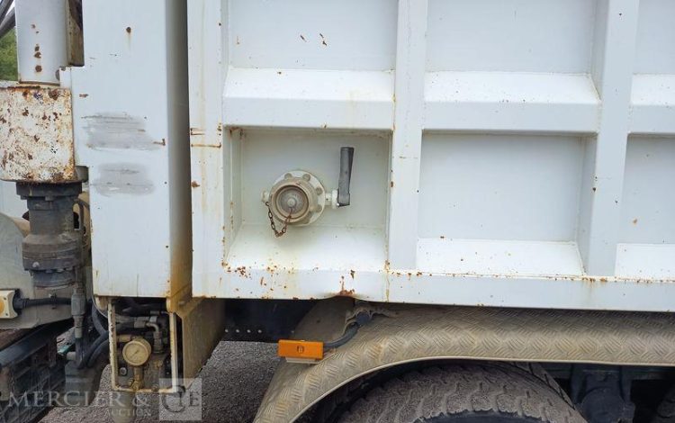 MERCEDES CAMION POMPE  CD-030-FE