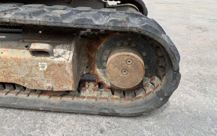 YANMAR VIO25-6CR  263571