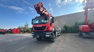 IVECO TRAKKER 360ES  249445