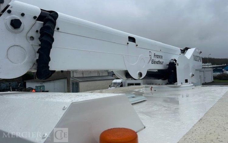 IVECO NACELLE EUROCARGO 160-210 GNV – EN DESIGNATION BLANC GS-906-TW