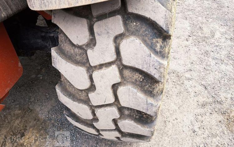 MANITOU CHARIOT TELESCOPIQUE MLT741-120LSU DIESEL 5,9M – 4,1 TONNES – 1124 H – AN 2009  263430