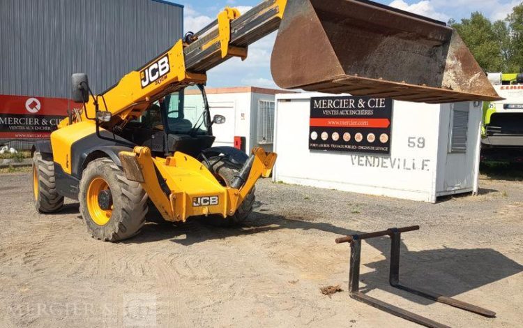 JCB CHARIOT TELESCOPIQUE 535V125 – DIESEL –  3,5 T – 12,27 M – 2226 HEURES – AN 2018  34358