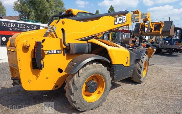 JCB CHARIOT TELESCOPIQUE 535V125 – DIESEL –  3,5 T – 12,27 M – 2226 HEURES – AN 2018  34358