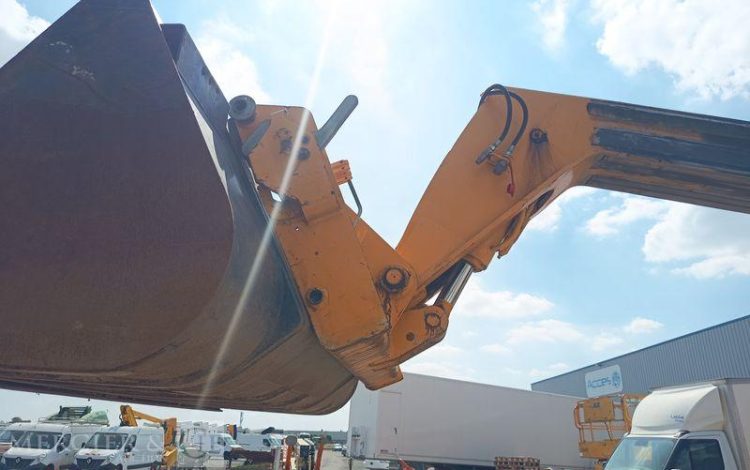 JCB CHARIOT TELESCOPIQUE 535V125 – DIESEL –  3,5 T – 12,27 M – 2226 HEURES – AN 2018  34358