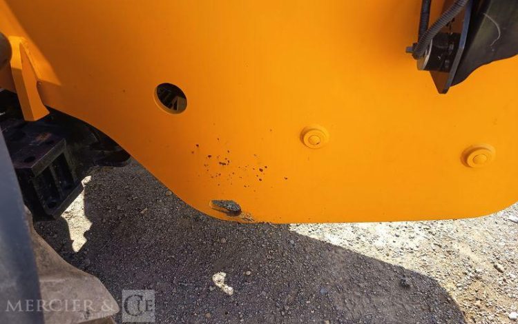 JCB CHARIOT TELESCOPIQUE 535V125 – DIESEL –  3,5 T – 12,27 M – 2226 HEURES – AN 2018  34358