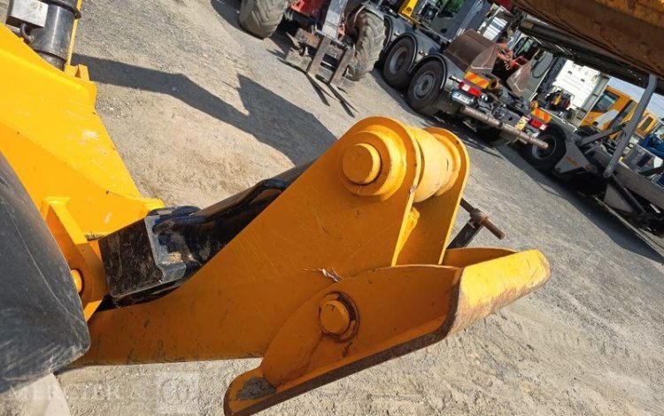 JCB CHARIOT TELESCOPIQUE 535V125 – DIESEL –  3,5 T – 12,27 M – 2226 HEURES – AN 2018  34358