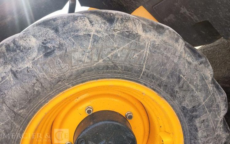 JCB CHARIOT TELESCOPIQUE 535V125 – DIESEL –  3,5 T – 12,27 M – 2226 HEURES – AN 2018  34358