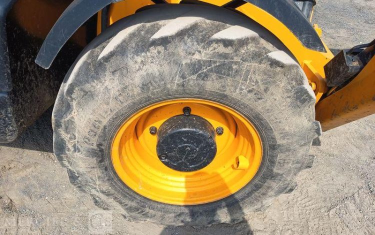 JCB CHARIOT TELESCOPIQUE 535V125 – DIESEL –  3,5 T – 12,27 M – 2226 HEURES – AN 2018  34358