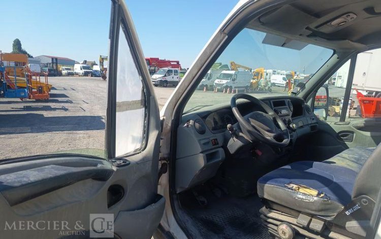 IVECO DAILYIV 35S14 2.3 HPT 136 CH  – DIESEL – 250467 KMS – BLANC AB-589-KM