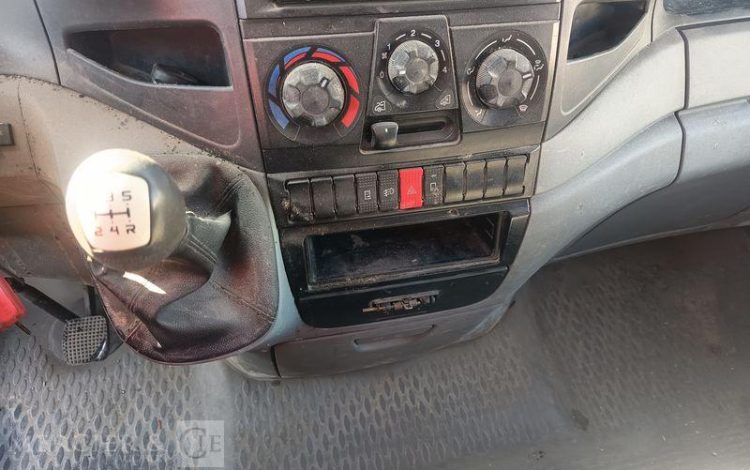 IVECO DAILYIV 35S14 2.3 HPT 136 CH  – DIESEL – 250467 KMS – BLANC AB-589-KM