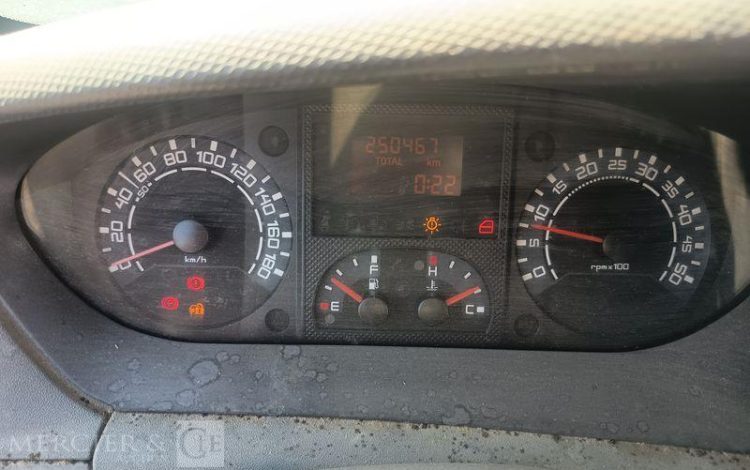 IVECO DAILYIV 35S14 2.3 HPT 136 CH  – DIESEL – 250467 KMS – BLANC AB-589-KM