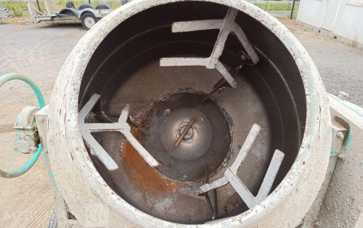 IMER BETONNIERE S350R TRACTABLE – 345 LITRES – ESSENCE – ANNEE 2022  BS350